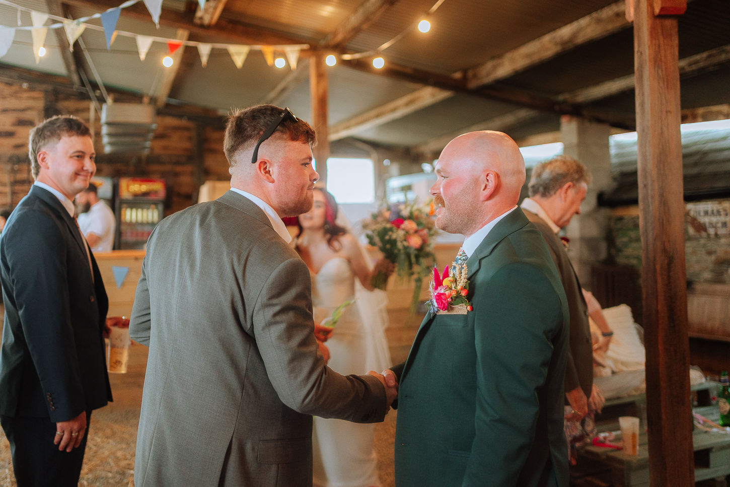 ALICIA HARRY SWALLOW BARN WEDDING PHOTOGRAPHY 011 ALICIA HARRY SWALLOW BARN WEDDING PHOTOGRAPHY 011